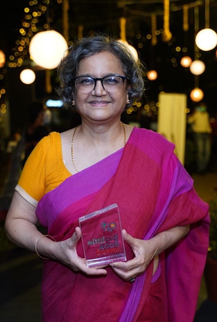 Deepa Balsavar
Deepa Balsavar has written and illustrated more than thirty books for children.